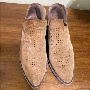 Gianni Bini Brown Suede Loafers